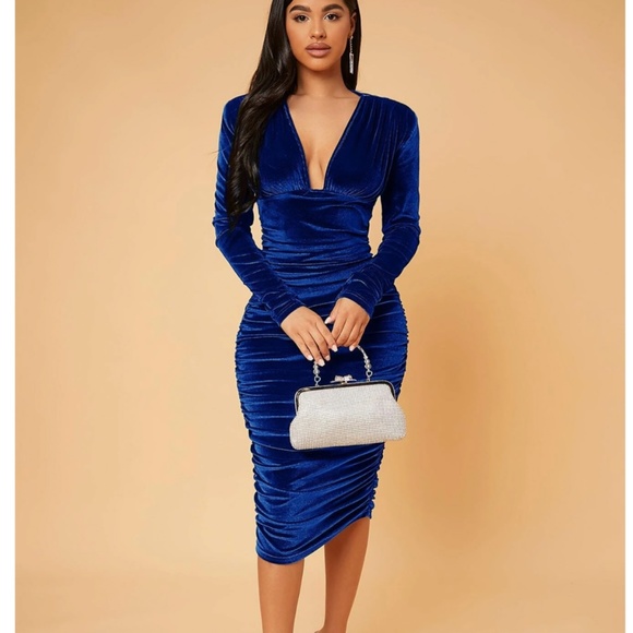 Deep V Neck Ruched Velvet Blue Long Sleeve Midi Dress - Picture 1 of 10
